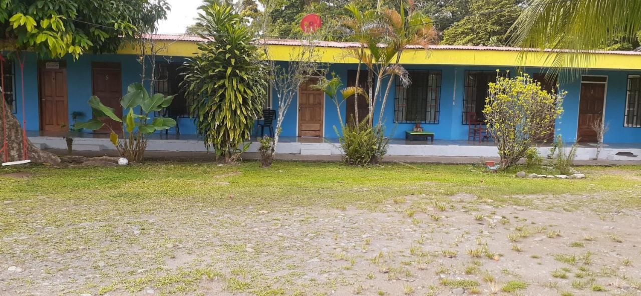 Rooms Palmeras Cahuita Dış mekan fotoğraf