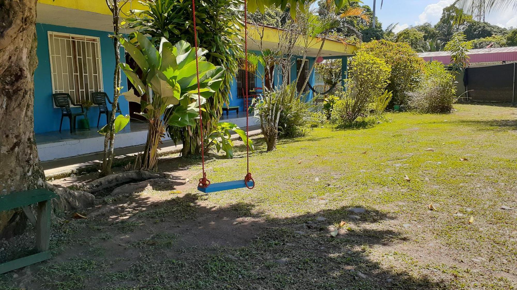Rooms Palmeras Cahuita Dış mekan fotoğraf