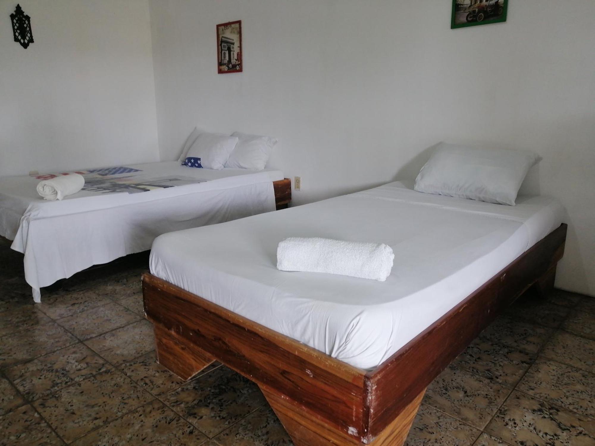 Rooms Palmeras Cahuita Dış mekan fotoğraf