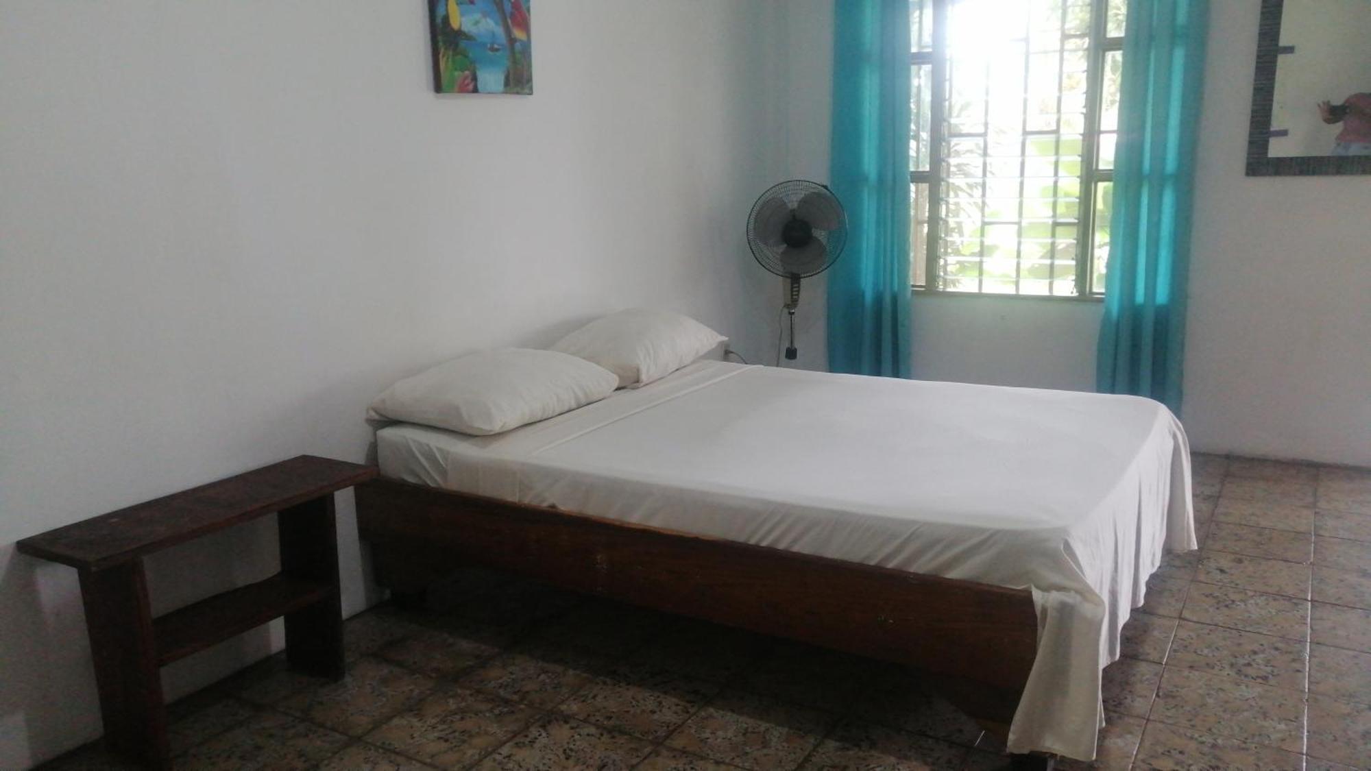 Rooms Palmeras Cahuita Dış mekan fotoğraf