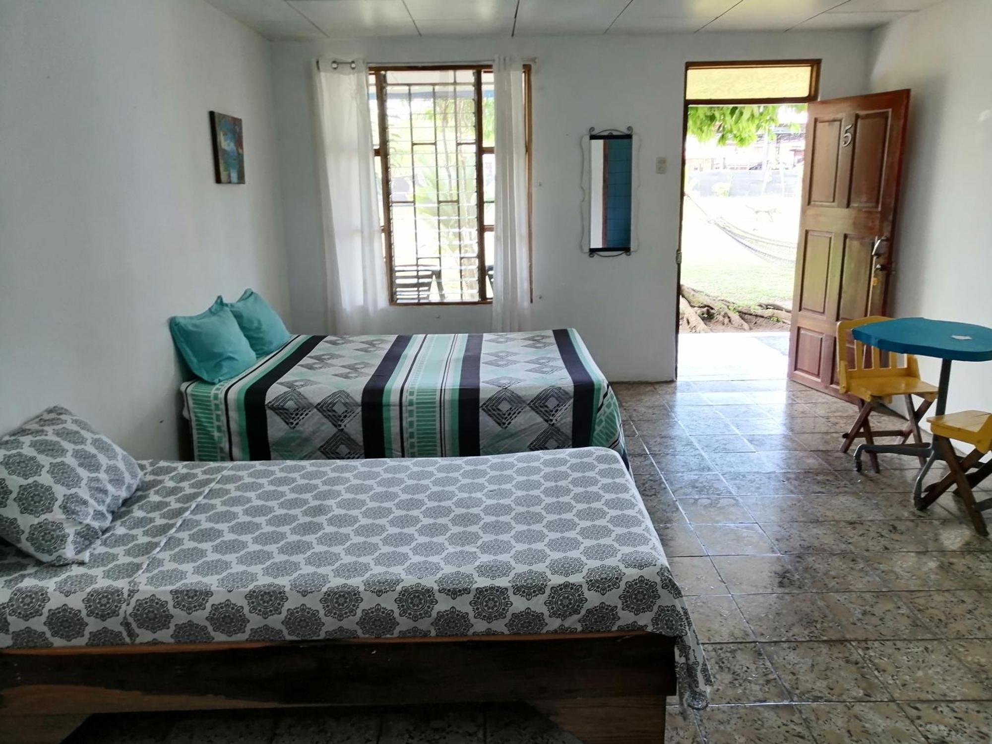 Rooms Palmeras Cahuita Dış mekan fotoğraf